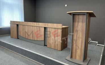 Стол президиума 08