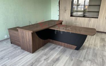 Стол руководителя 13